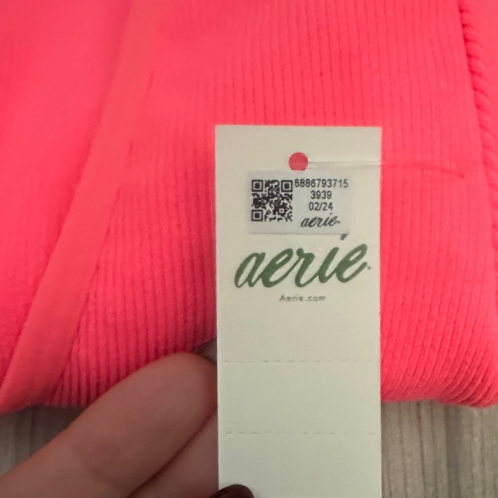 NWT Aerie Vibrant Pink Scoop Neck Crop Top - Picture 6 of 7